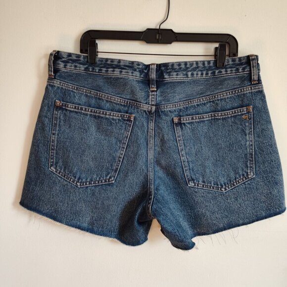 Ladies SZ 31 Madewell Mid Wash Curvy Brynn Denim Short - Picture 3 of 5
